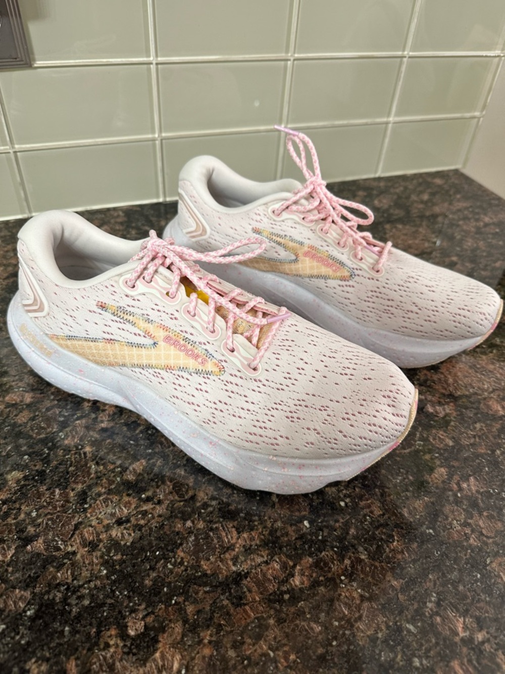 Brooks Women's Glycerin Delicacy/ Icy/Pink/Prism. Limited Edition. Running Shoes